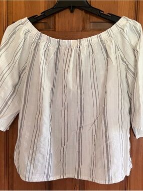 Garnet Hill Women's White Striped Off-Shoulder Top-M